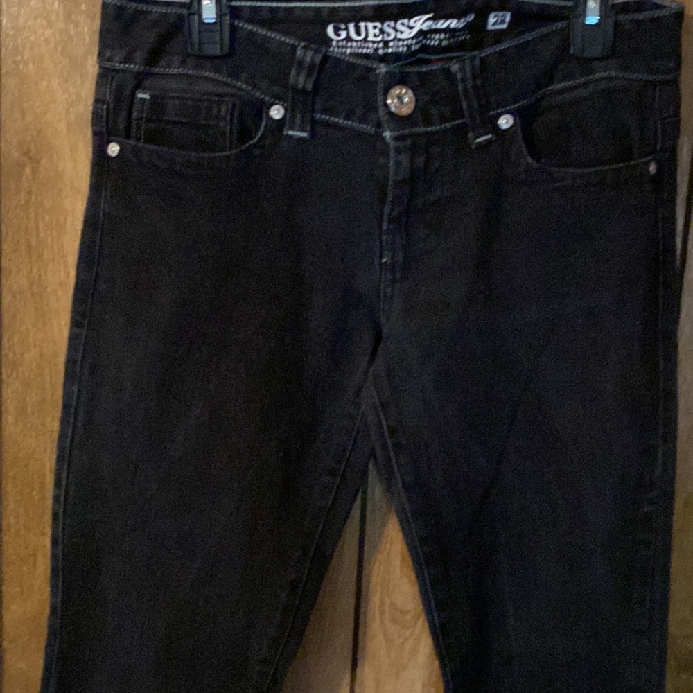 Guess - Picture 3 of 7